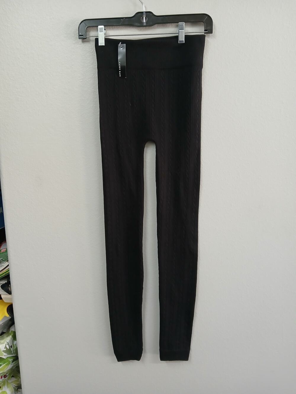 Candy Rain seamless cable knit leggings, small/medium
